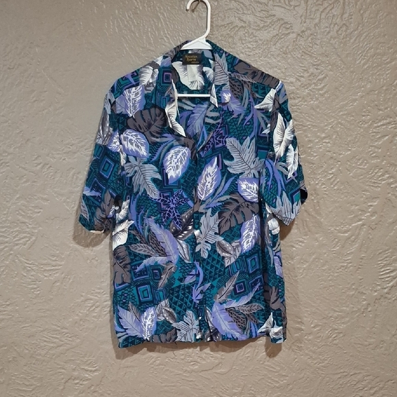 Hawaiian Reserve Leaf Print Shirt - Picture 1 of 5